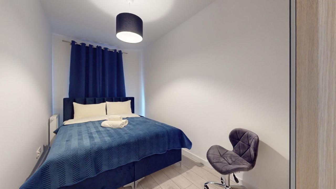Family House Near The Market Square -Perfect For Family & Business Stays - Ksiecia Witolda Street 500 Steps To Market Square - 2 Bedrooms,2 Parking Places Wroclaw Dış mekan fotoğraf
